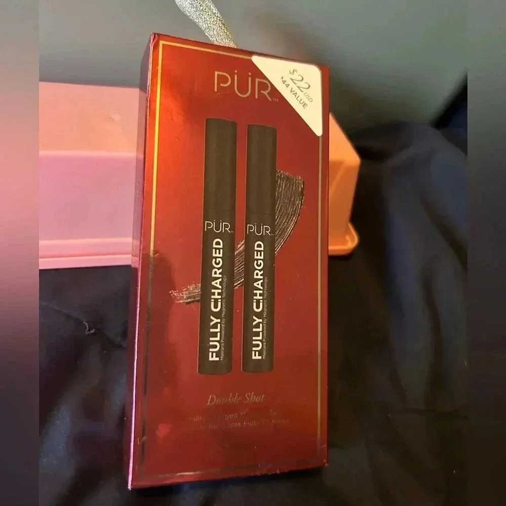 PUR brand double shot mascara NWT